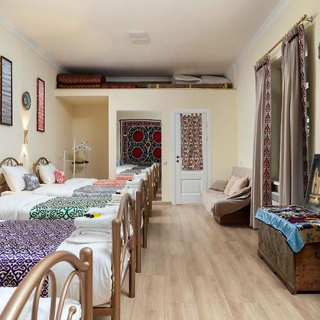 Green Yard Boutique Guesthouse Tashkent Esterno foto